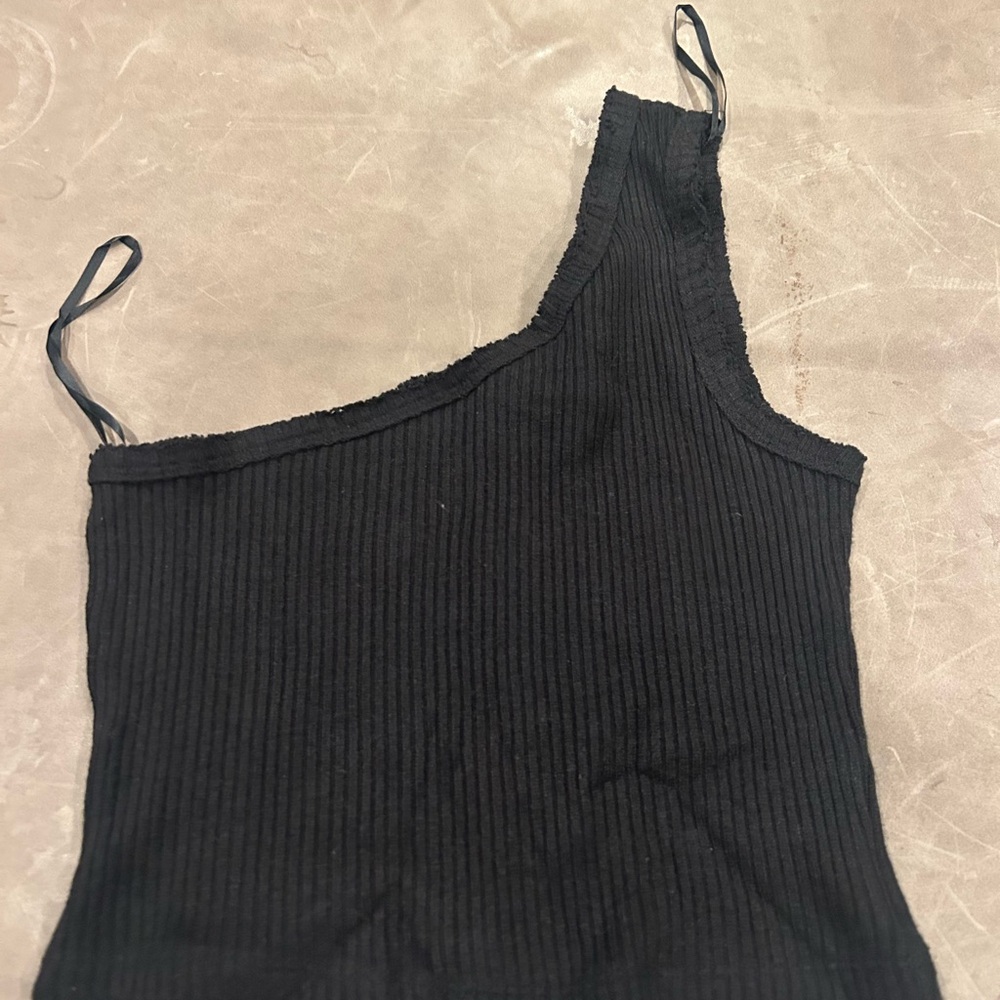 Black Ribbed One-Shoulder Top